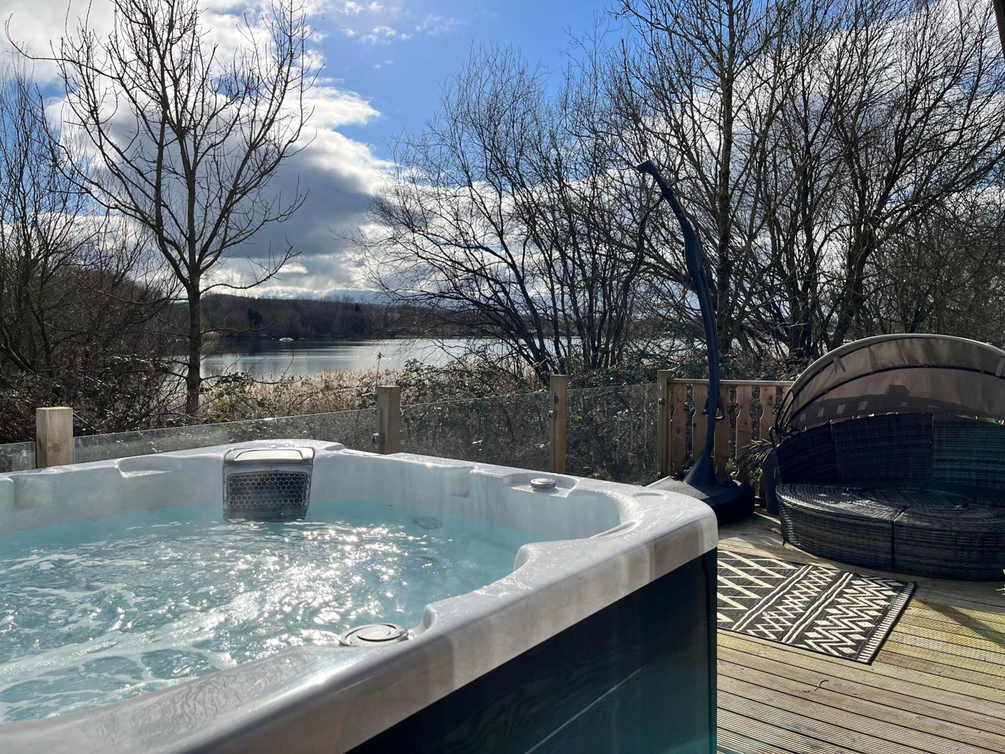 Coniston View 7 Hotel Warton  ภายนอก รูปภาพ